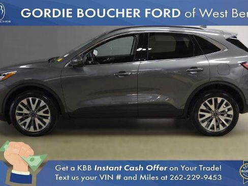 Certified 2022 Ford Escape Titanium w/ Class II Trailer Tow Package image 2