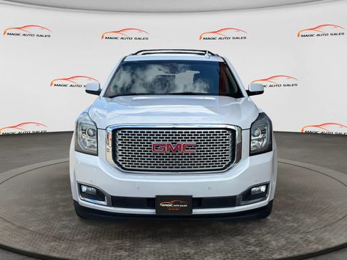 Used 2016 GMC Yukon Denali w/ Open Road Package AWD/4WD image 3