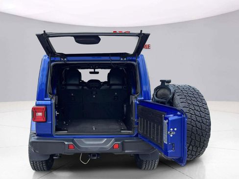 Used 2019 Jeep Wrangler Unlimited Sahara AWD/4WD image 63