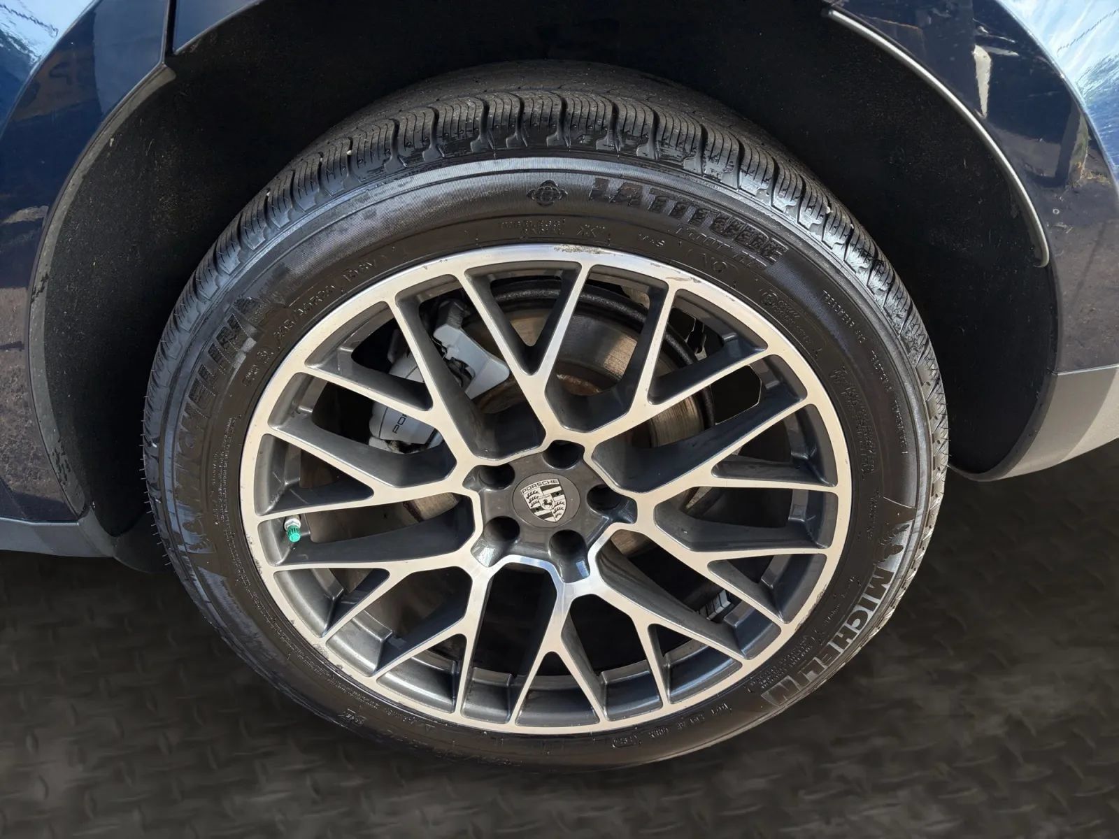 Used 2017 Porsche Macan S AWD/4WD image 42