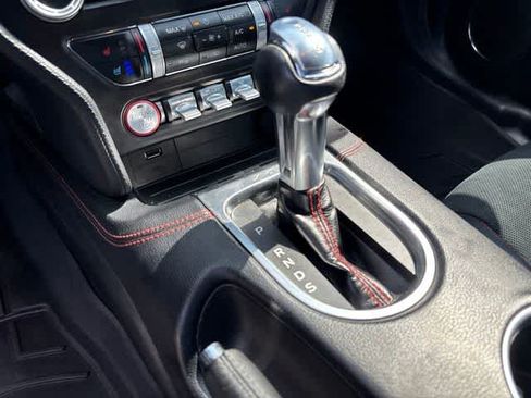 Used 2022 Ford Mustang GT Premium w/ GT Performance Package RWD image 18