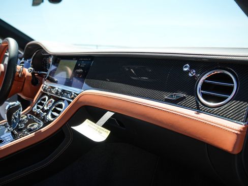 Used 2023 Bentley Continental GT V8 AWD/4WD image 30