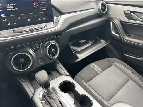 Used 2024 Chevrolet Blazer LT w/ Convenience Package FWD image 32