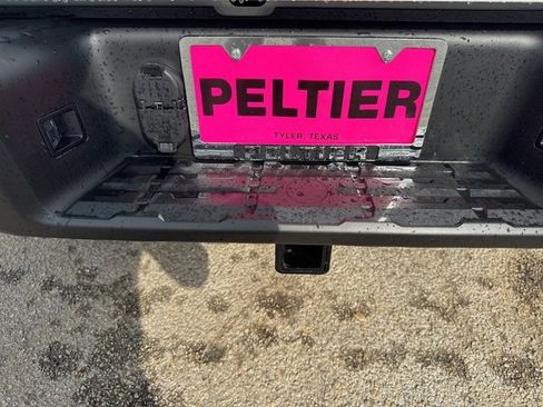 Used 2023 Nissan Frontier SV w/ Technology Package image 22