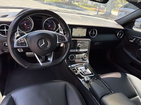 Used 2017 Mercedes-Benz SLC 300 image 30