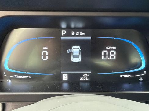 Used 2025 Hyundai Elantra Sport image 26