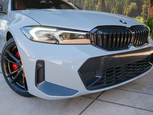 Used 2024 BMW 330i Sedan w/ M Sport Package RWD image 6
