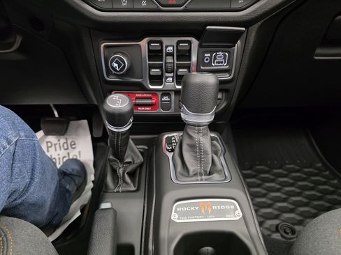 New 2025 Jeep Wrangler Unlimited Sport image 13