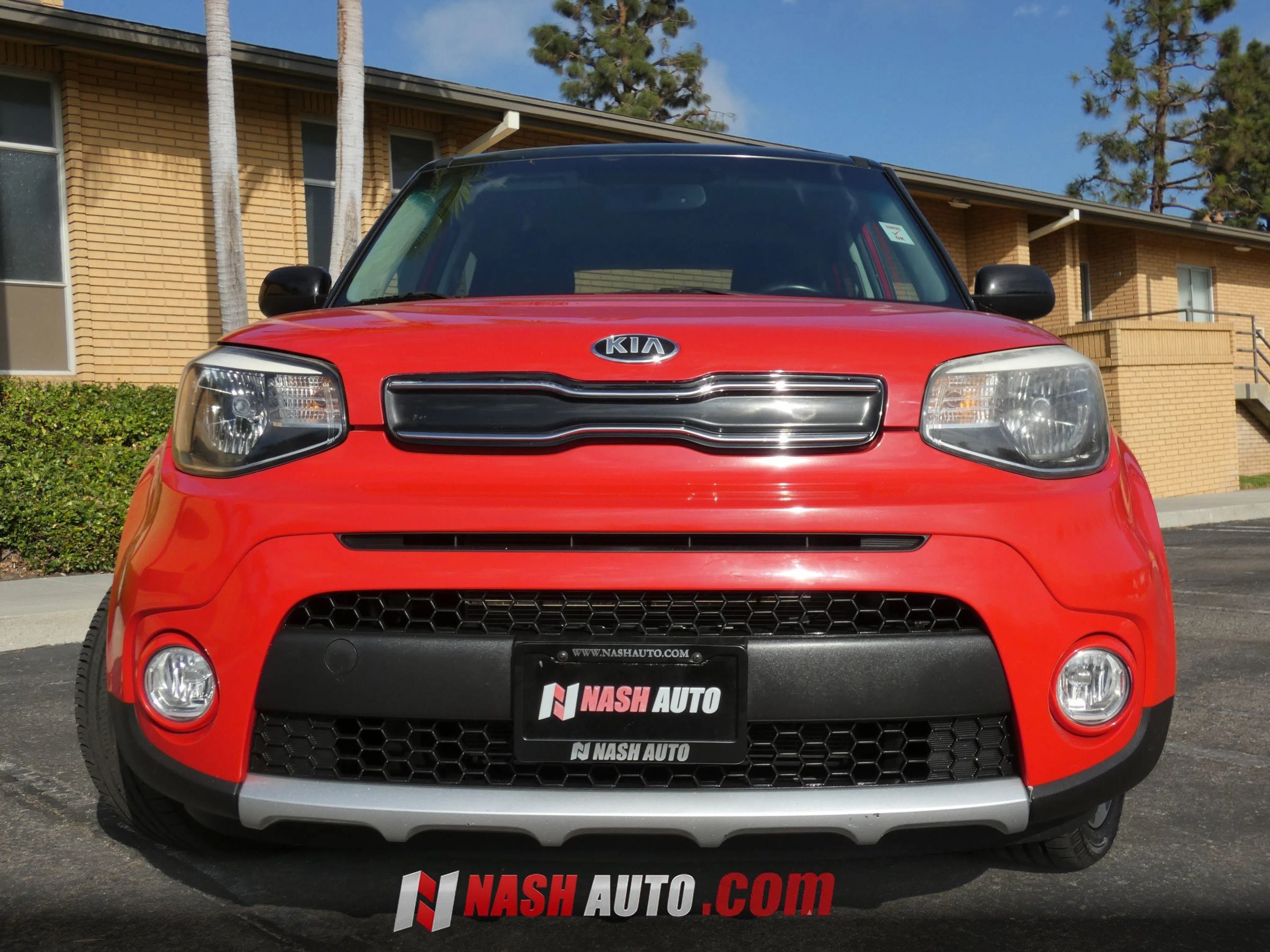 Used 2018 Kia Soul + FWD image 17