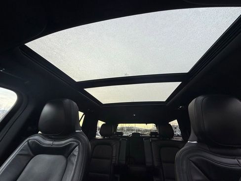 Used 2024 Lincoln Navigator Reserve image 19