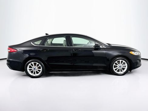 Used 2020 Ford Fusion SE FWD image 16