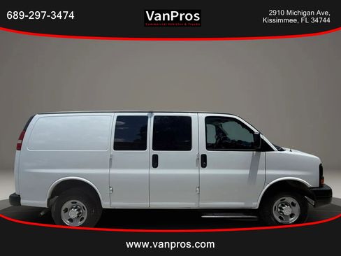 Used 2014 Chevrolet Express 2500 RWD image 6