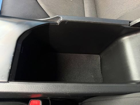 Used 2018 Toyota Camry LE w/ Convenience Package image 41