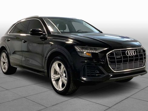 Used 2023 Audi Q8 Prestige image 3