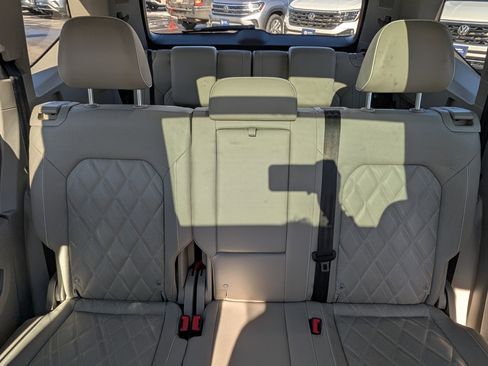 Certified 2024 Volkswagen Atlas SEL Premium R-Line image 12