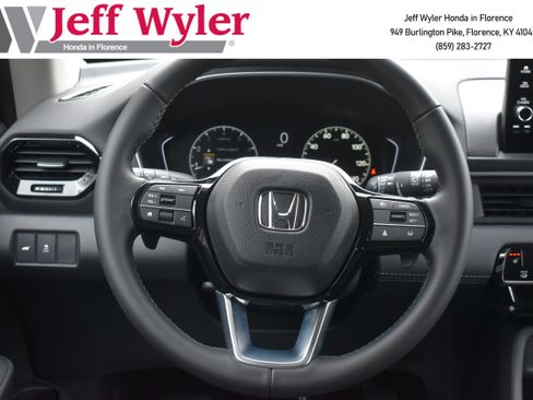 New 2025 Honda Pilot Touring image 17