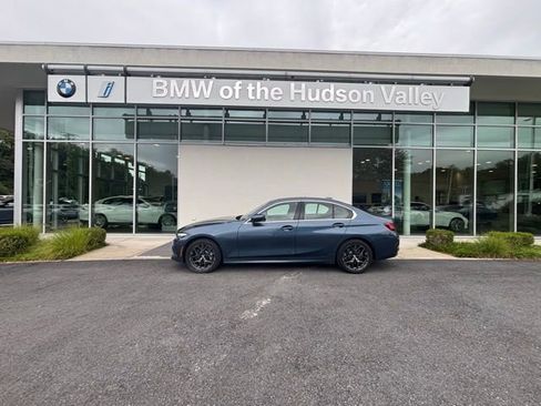 Used 2025 BMW 330i xDrive Sedan w/ Convenience Package image 1