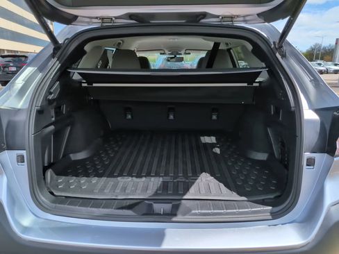 Used 2024 Subaru Outback Premium AWD/4WD image 10