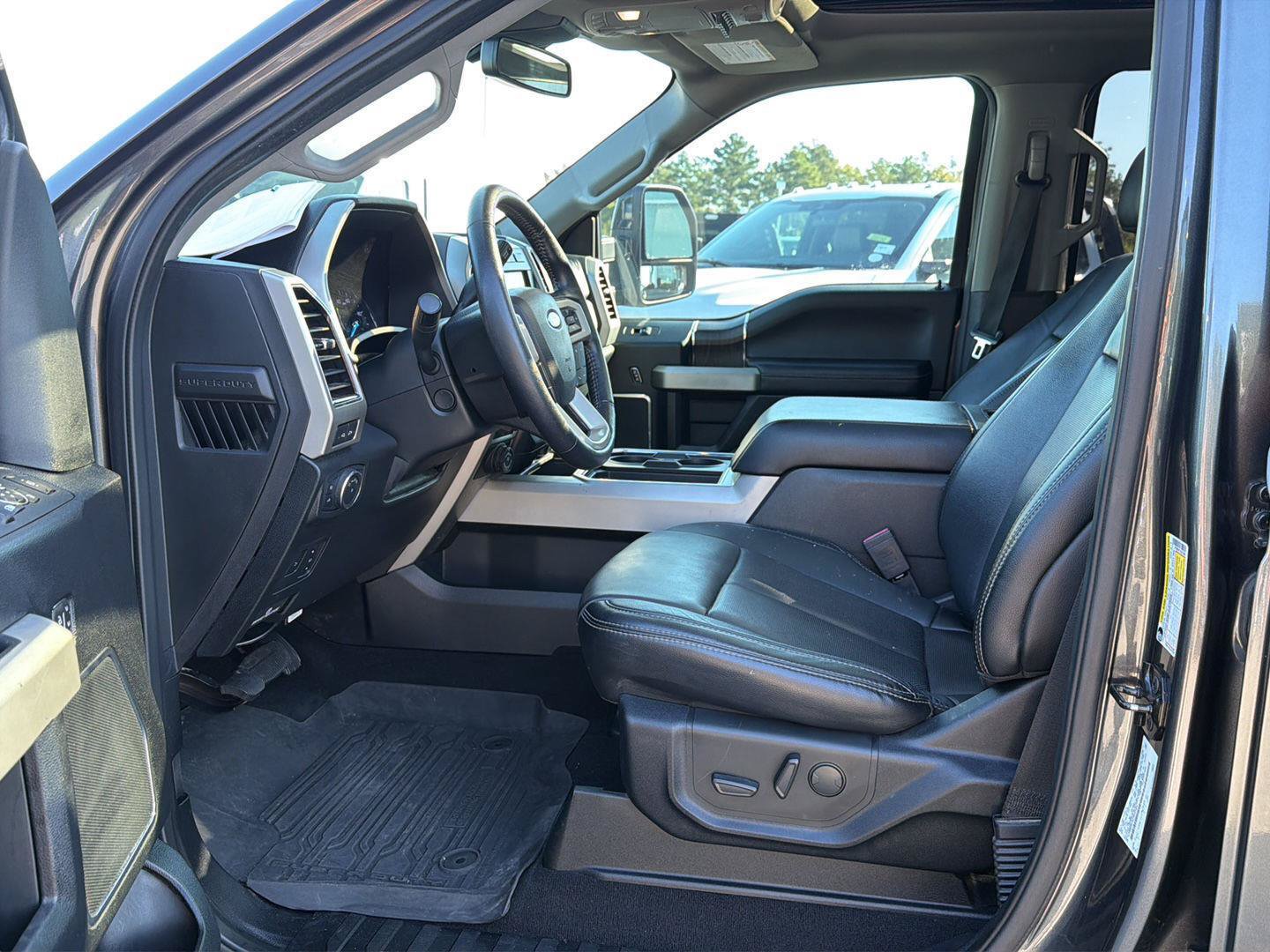 Used 2020 Ford F250 Lariat AWD/4WD image 9