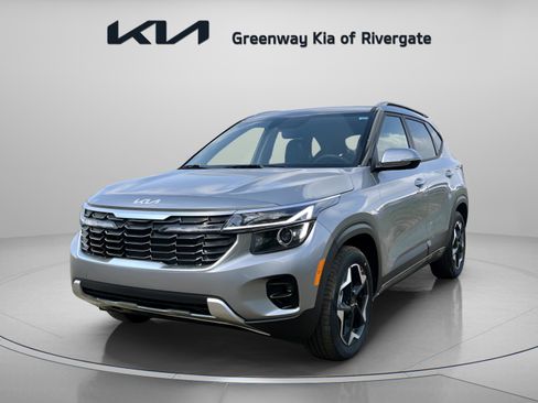 New 2026 Kia Seltos S FWD image 3