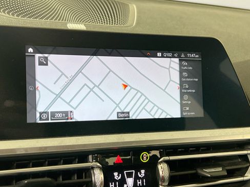 Used 2021 BMW 330i xDrive 330i xDrive w/ Convenience Package image 13