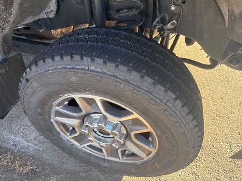 Used 2024 Ford F350 XLT w/ Snow Plow/Camper Package image 4