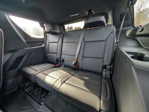 Used 2024 GMC Yukon Denali w/ Denali Reserve Package image 45