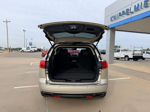 Used 2015 Buick Enclave Leather w/ Trailering Package FWD image 10