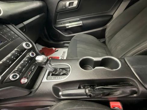 Used 2019 Ford Mustang Coupe RWD image 19