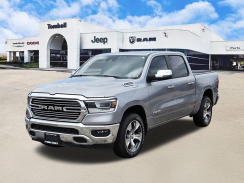 Used 2024 RAM 1500 Laramie AWD/4WD image 3