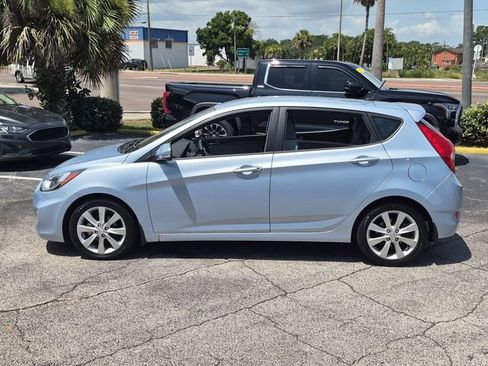Used 2013 Hyundai Accent SE FWD image 8