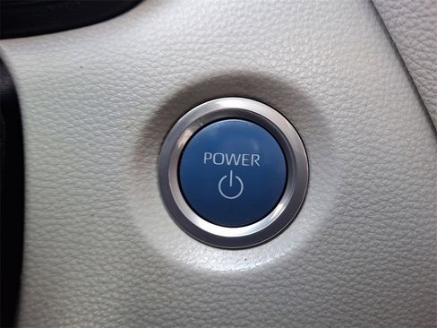 Used 2022 Toyota Corolla LE image 22