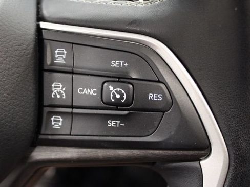 Used 2021 Jeep Grand Cherokee L Limited AWD/4WD image 36