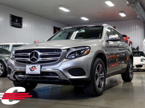 Used 2019 Mercedes-Benz GLC 300 4MATIC image 7