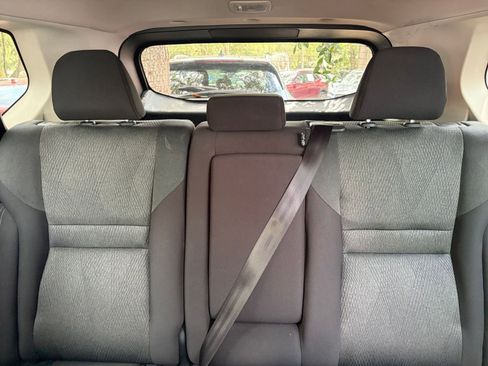 Used 2025 Nissan Rogue SV FWD image 39