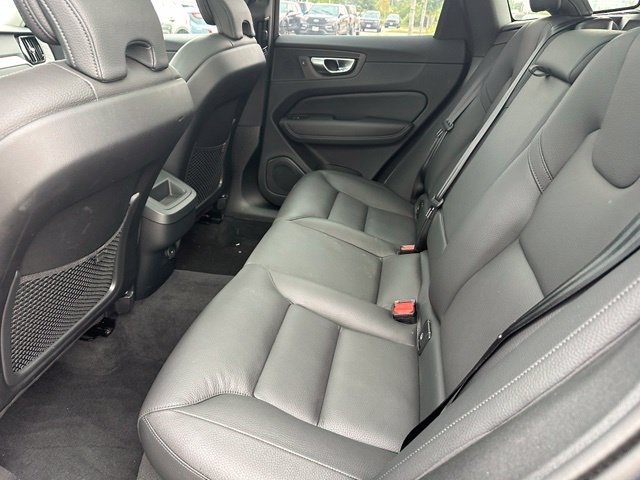 Used 2025 Volvo XC60 B5 Plus AWD/4WD image 13
