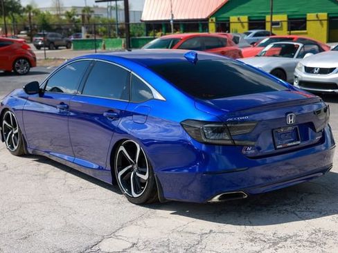 Used 2018 Honda Accord Sport image 8