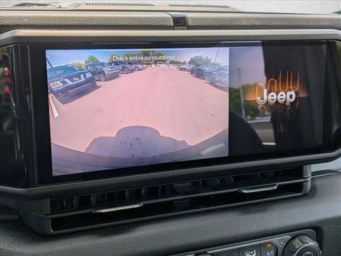 Used 2024 Jeep Wrangler Sport AWD/4WD image 14