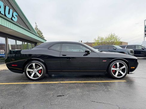 Used 2013 Dodge Challenger SRT8 w/ Harman Kardon Audio Group image 14