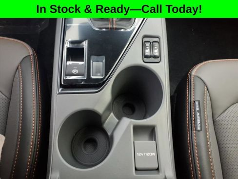 New 2026 Subaru Crosstrek 2.5i Limited w/ Crosstrek Mirror Package image 13