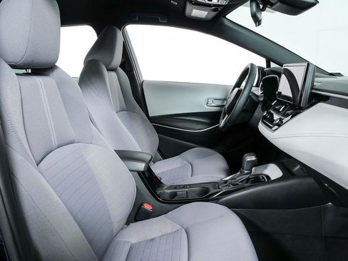 Used 2025 Toyota Corolla SE FWD image 21