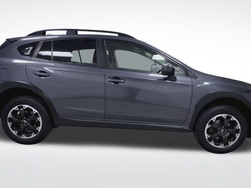 Used 2023 Subaru Crosstrek 2.0i Premium image 9