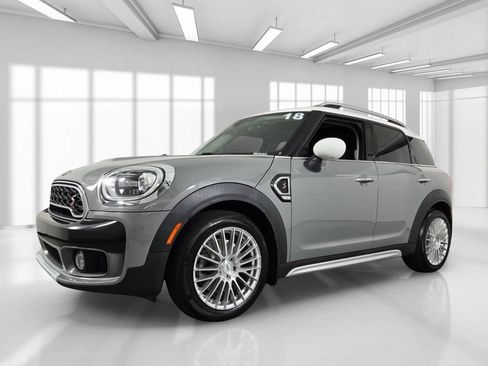 Used 2018 MINI Cooper Countryman S FWD image 2
