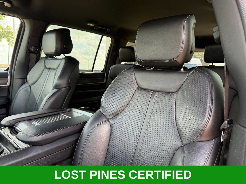 Used 2024 Jeep Wagoneer Series II w/ Flexible Seating Group RWD image 10