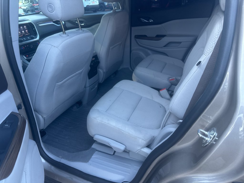 Used 2023 GMC Acadia SLE w/ Driver Convenience Package AWD/4WD image 18
