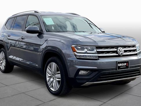 Used 2019 Volkswagen Atlas SE w/ Towing Package image 2