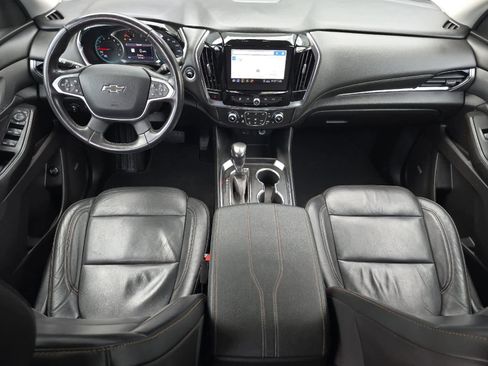 Used 2021 Chevrolet Traverse RS image 3