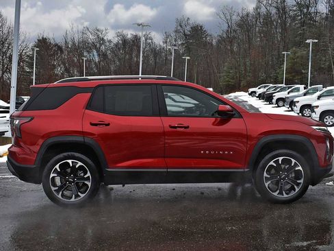 Used 2025 Chevrolet Equinox LT w/ Convenience Package II image 6