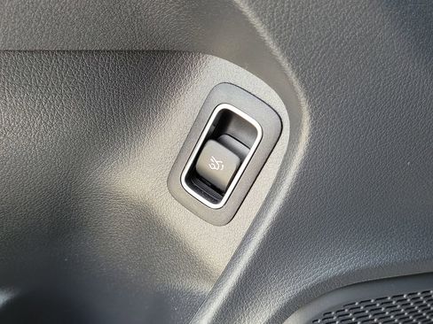 Certified 2023 Mercedes-Benz CLA 250 4MATIC image 28