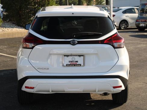 Certified 2025 Nissan Kicks Play S FWD image 8